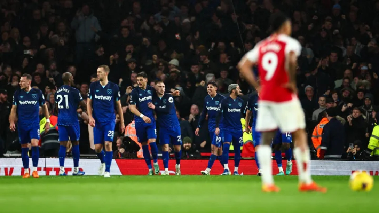 Arsenal Miss Chance To Reclaim Top Spot After Defeat By West Ham